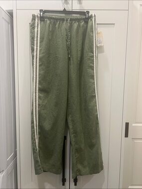 Universal Thread Olive Green Linen Track Pants with White Side Stripes
